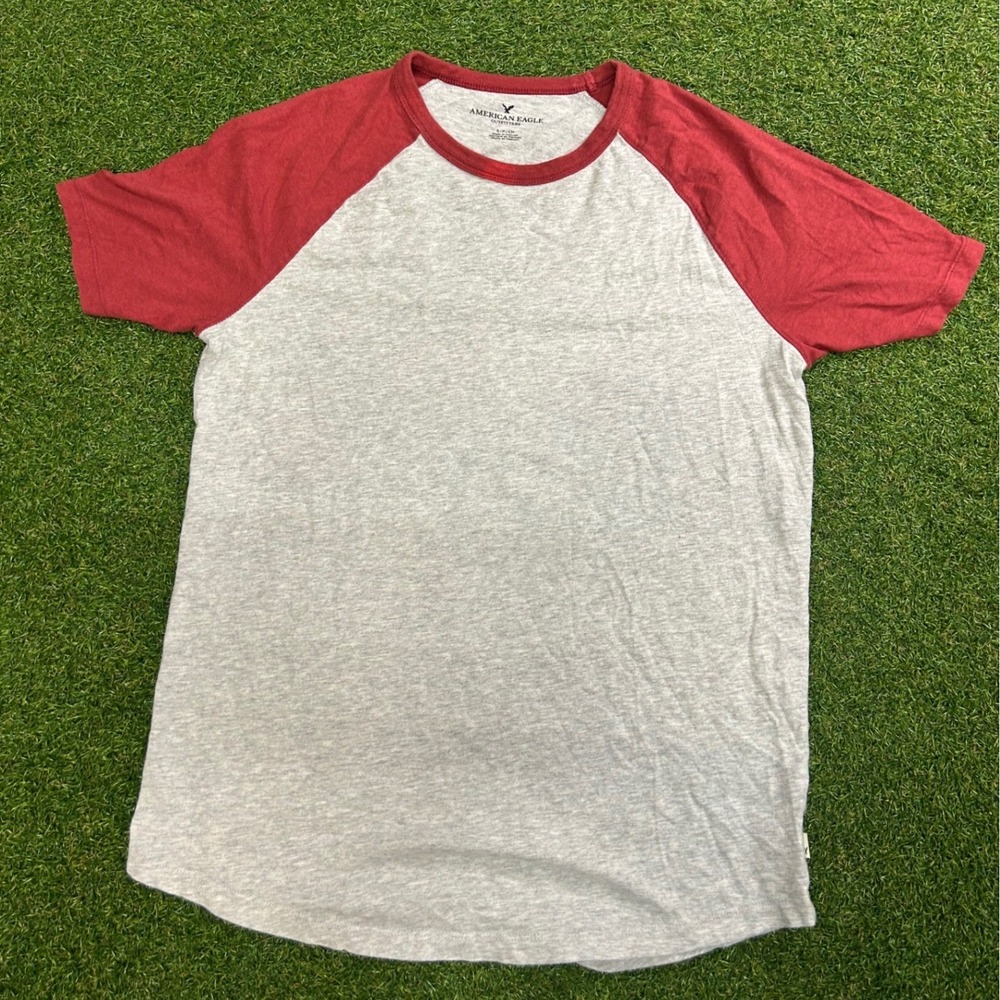 American Eagle Mens Raglan Baseball Tee Gray Red Short Sleeve Small